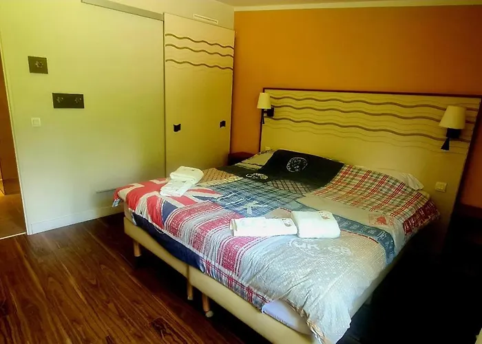 Hakuna Matata Domaine Des 3 Forets-pmr-6 Personnes Sauna Balneo-acces Aquamondo Non Inclus Дом отдыха